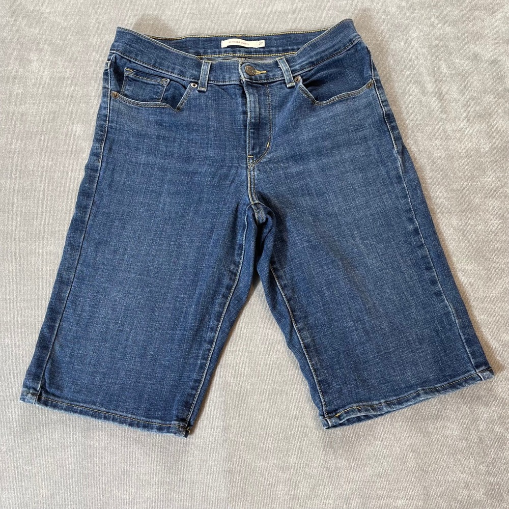 Levi's Bermuda Jean Shorts Women's 27 Medium Wash Blue Denim Stretch Mid Rise